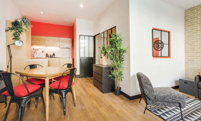Republique–Point-du-Jour Apartment | Boulogne 1 - One Bedroom Apartment, Sleeps 4