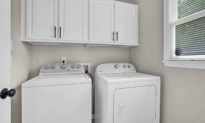 Fayetteville House | Bountiful Barley Travel Home