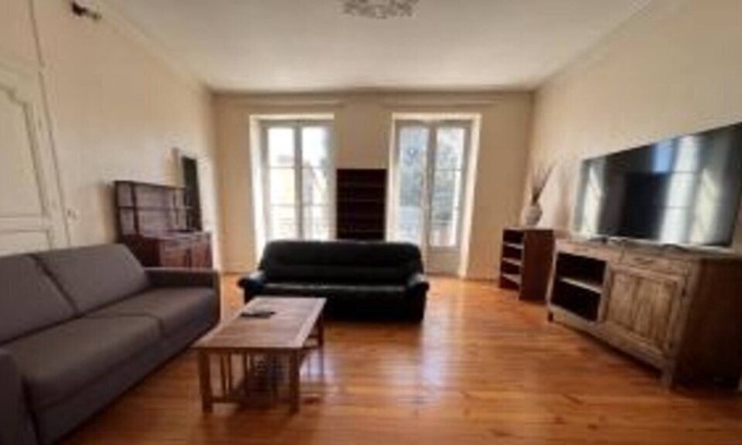 Bourg-sur-Gironde Apartment | Bourg sur Gironde- Appartement en Coeur de Village