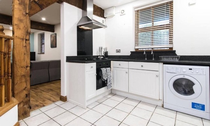 Leamington Spa Apartment | Boutique 3 Bedroom in Central Leamington