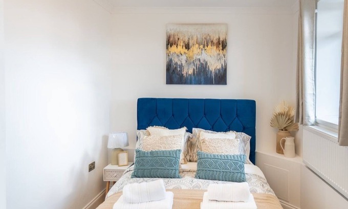 Thornton House | Boutique and Stylish 4 Bed in Central London