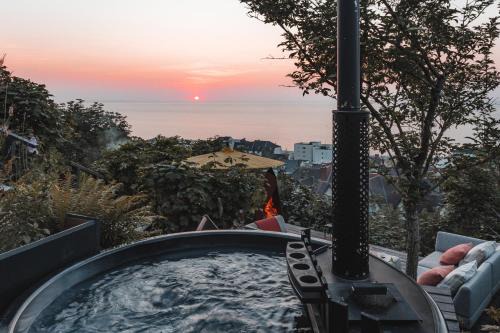 Westward Ho House | Boutique Beach Retreat