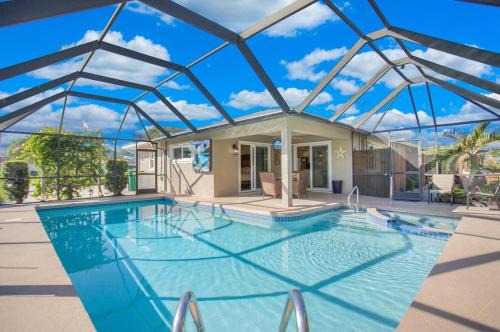 Naples Park House | Boutique Bliss at Vanderbilt Beach Outdoor Gazebo