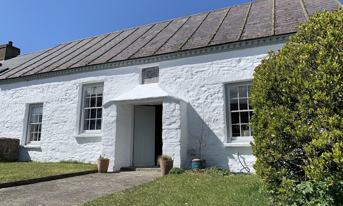 St Brides Cottage | Boutique coastal retreat In Lovely Hamlet Near Amazing Beaches and St Davids