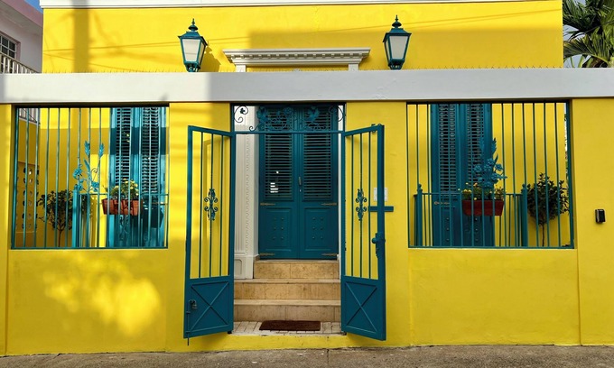Parque House | Boutique destination in the heart of San Juan, private pool & fabulous amenities