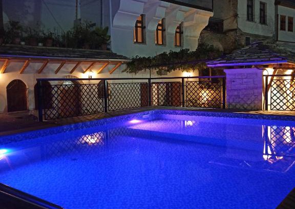 Gjirokaster Hotel | Boutique Hotel Praga