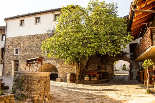 Slap House | Boutique Rooms & Winery Žorž