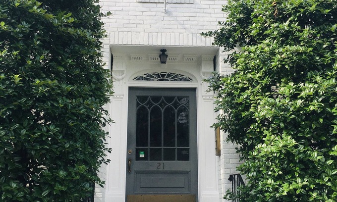Greenwich Apartment | Boutique Stay 2C in Heart of Downtown