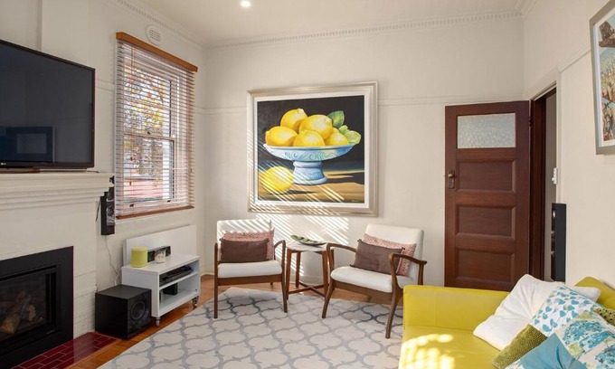 Armadale North Apartment | Boutique Stays - Cherrybombe