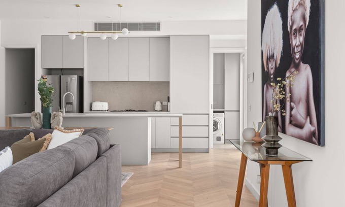 Camberwell House | BOUTIQUE STAYS - Milk & Honey