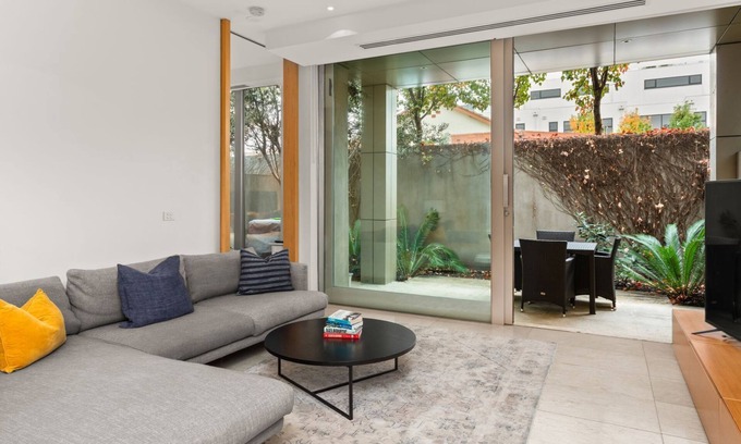 Brighton Apartment | BOUTIQUE STAYS - The Residence