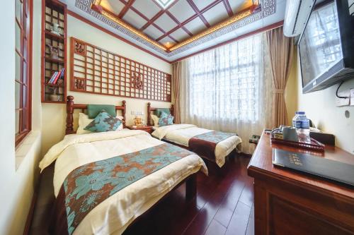 Dali Ancient Town House | Boutique Sunshine Standard Room