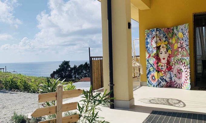 Briatico Condo | Boutique villa apartment near Tropea with garden and breathtaking sea view