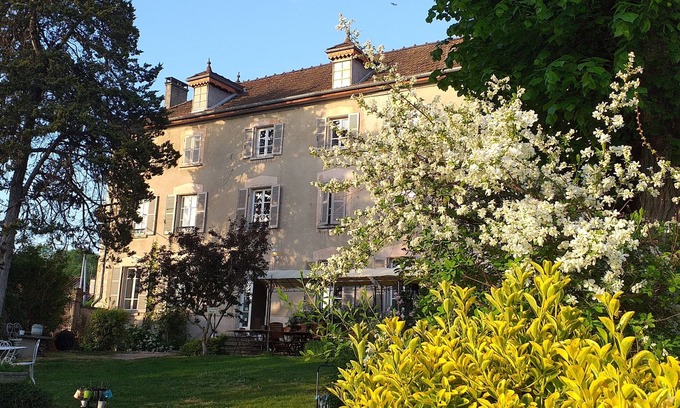 Bouvesse-Quirieu House | Bouvesse Quirieu: Mansion - Bouvesse-Quirieu
