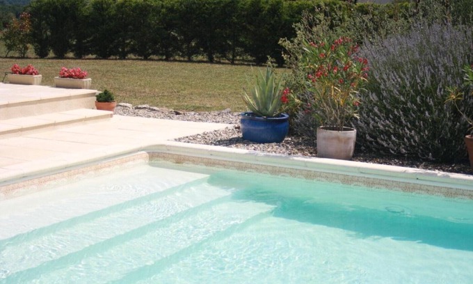Savignac-sur-Leyze Apartment | Bouye Gite Accommodation