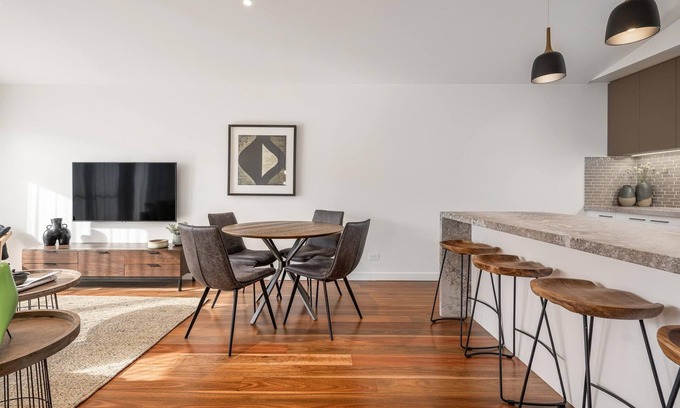 Bright House | Bowen- Art House Townhouses - An Art Inspired Townhouse, featuring 2 bedrooms and 2 bathrooms