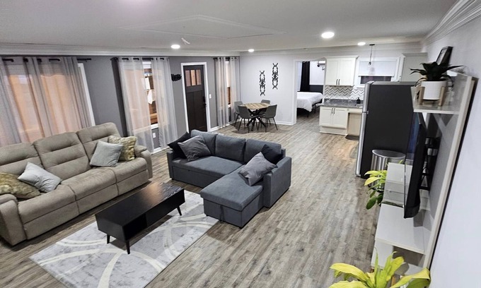 Holly Apartment | Boxcar Bunker - Downtown living at its finestn
