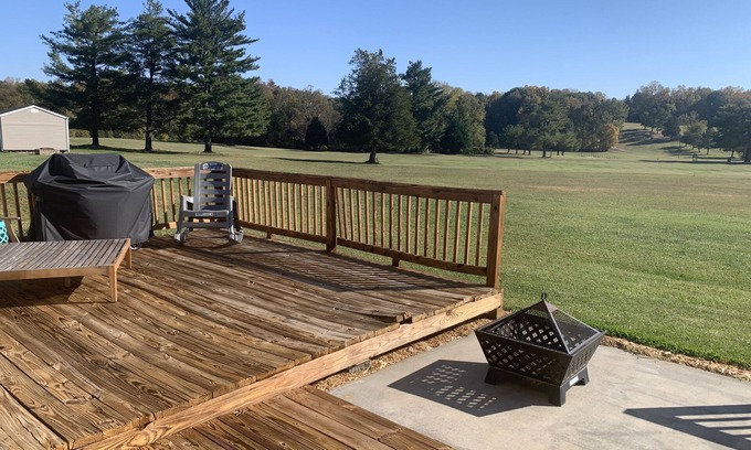 Winston - Salem House | BR# 2-Spacious Bdrm/on golf course/shared Bath & shared House with other renters