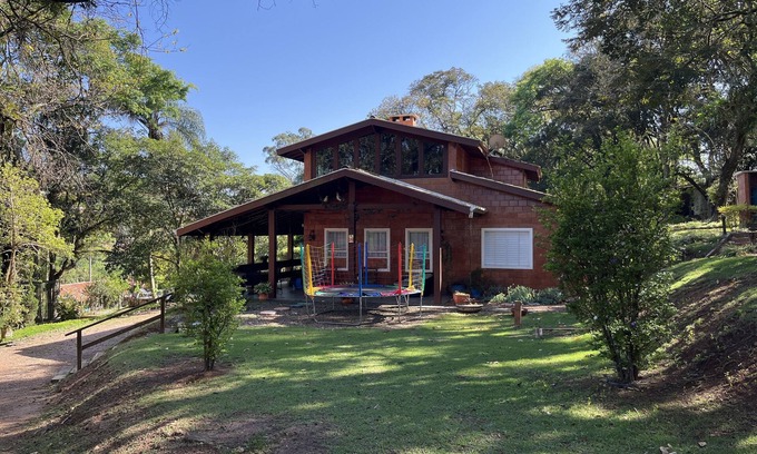 Jundiai House | Chácara de Fácil Acesso e Muita Natureza em Jundiaí