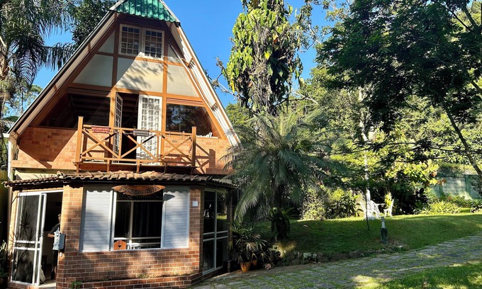 Alto da Boa Vista Ski Chalet | Cozy chalet in harmony with nature in the Tijuca Forest in Rio de Janeiro.