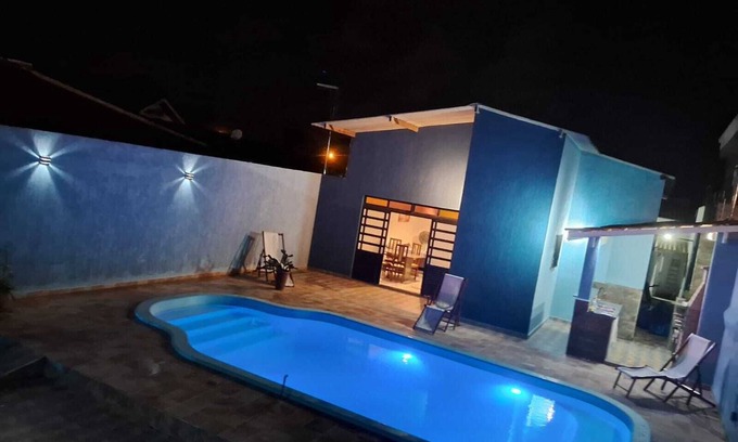 Balneario Praia do Pernambuco House | House with pool Guarujá Beach Pernambuco, Mar Casado
