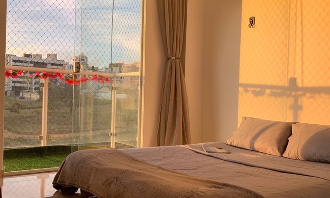 Candeias Apartment | Warm up by the fireplace 6 minutes from the Bahia Winter Festival
