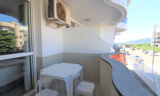Ingleses do Rio Vermelho Apartment | Wake up to the Sea Breeze