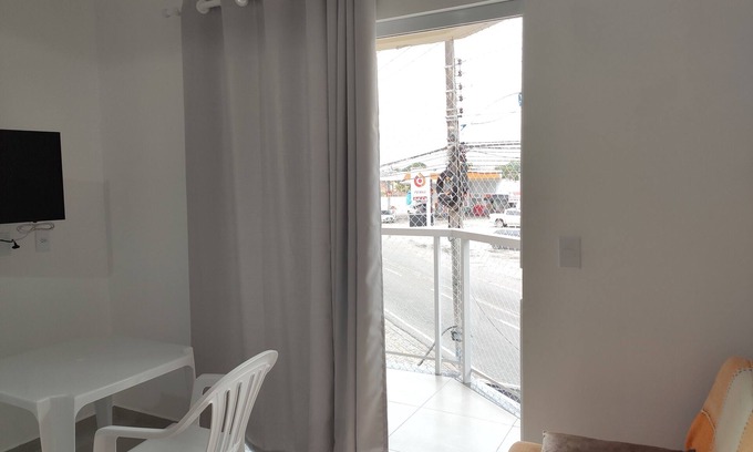 Praia da Armacao do Itapocoroi Apartment | Full Fit with Kitchen in the beautiful Central Beach Armação (ap 02)