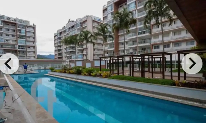 Recreio dos Bandeirantes Apartment | Cozy apartment, with lots of fun included, transportation and lots of security.