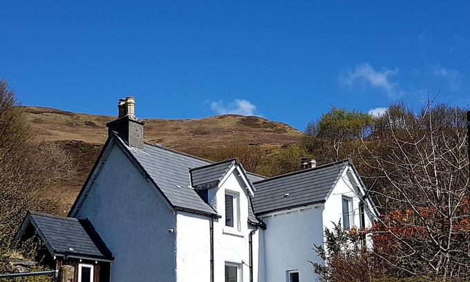 Mallaig House | Bracara Cottage with stunning views of Loch Morar.