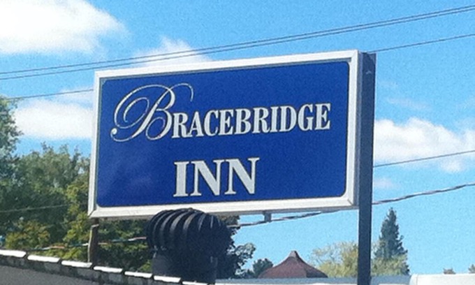 Bracebridge Hotel | Bracebridge Inn