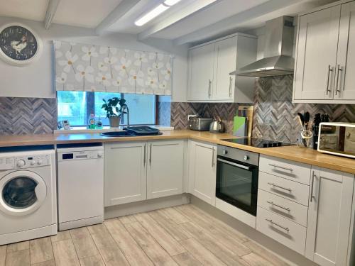 Johnston House | Bracknell Cottage