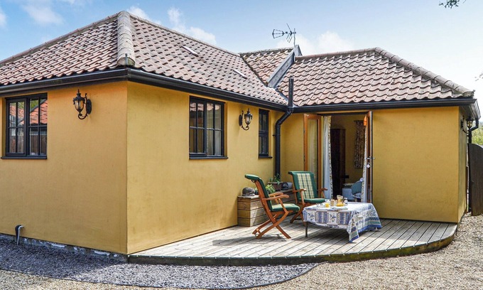 Shropham Cottage | Bradcar Farm Cottage