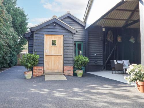 Colchester House | Bradley's Barn