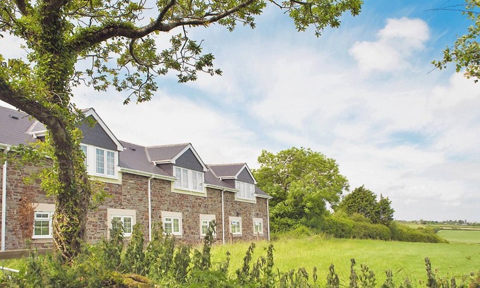 Woolfardisworthy Apartment | Bramling Apartment - UK49302