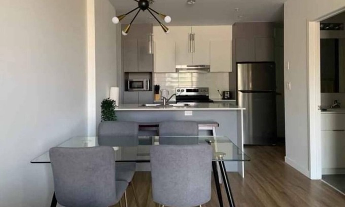 Bois-Franc Condo | Brand new 1 bedroom condo with pool