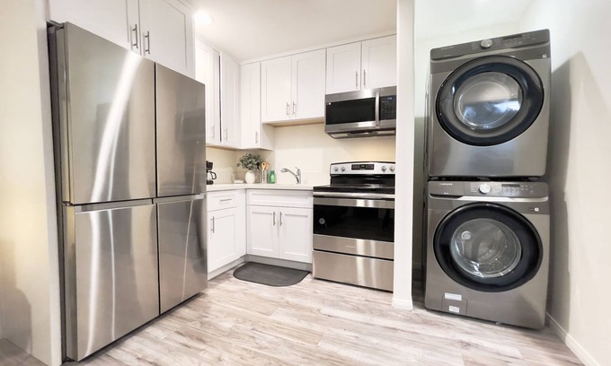 Lancaster House | Brand New 1 BR Guest House, Laundry, Gated Parking