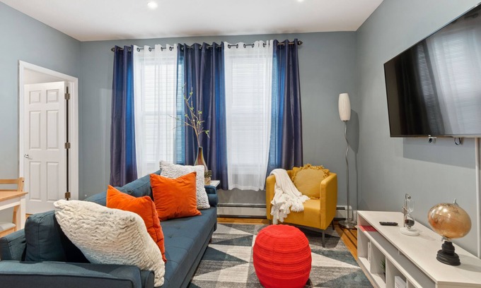 Pelham Bay House | Brand new 2 bedroom apartment in the schuylerville section on the Bronx