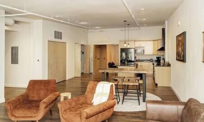 Burlington Apartment | Brand New 2 BR Downtown Burlington! 302N
