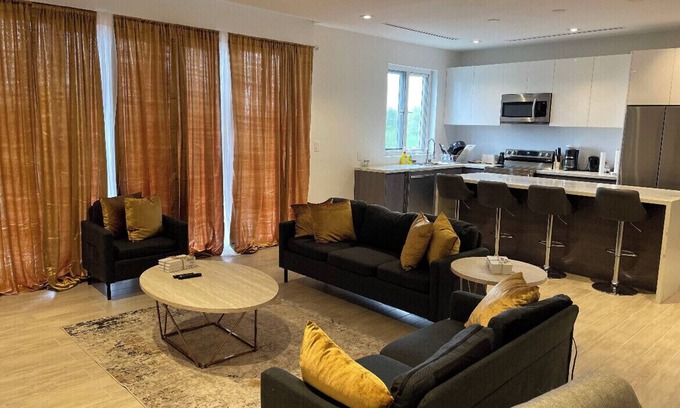 Nassau Condo | BRAND NEW 3 Bedroom luxury Condominium- 5 mins away from the beach! #1 spot!