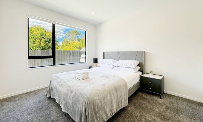 Schnapper Rock House | Brand New 3-Bedroom Townhouse in Albany
