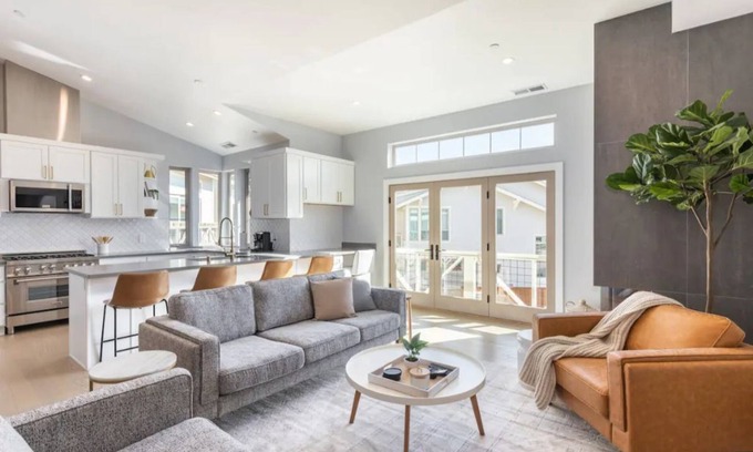 Santa Rosa House | BRAND NEW 3BD/2BA in Heart of Wine Country!