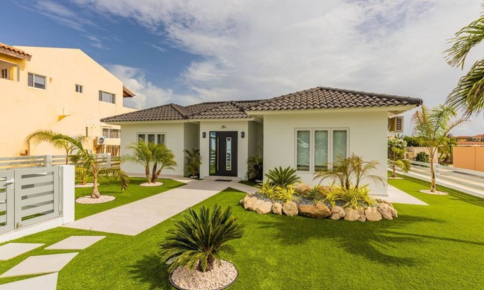 Opal Villa | BRAND NEW 3BR 2BA Villa with Amazing Amenities!