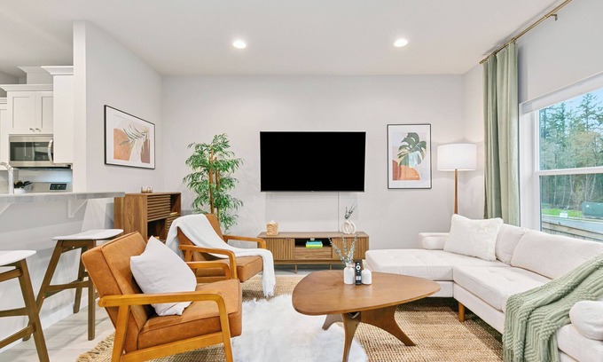 Clark County House | Brand New 3Br Home EV Charging｜WFH Ready｜Flex Lease｜Pet-Friendly #42063