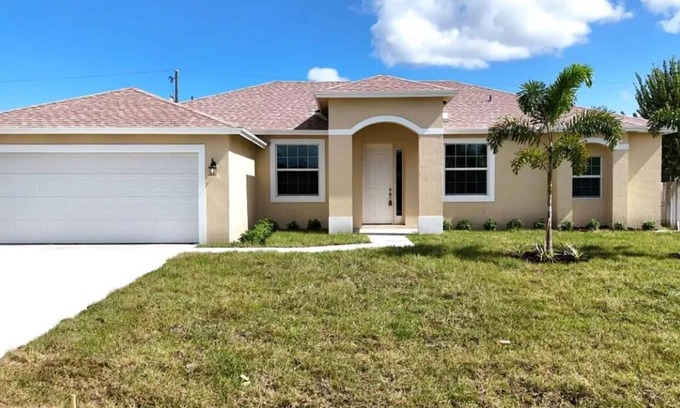 Port Saint Lucie House | Brand new 4 bedroom houses in Sunny Port St. Lucie Florida☀️