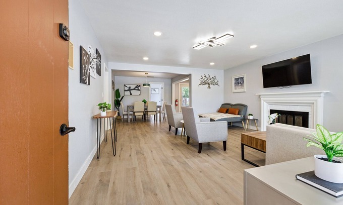 Redwood City House | BRAND NEW! 4B/2B Spacious Home in Redwood City