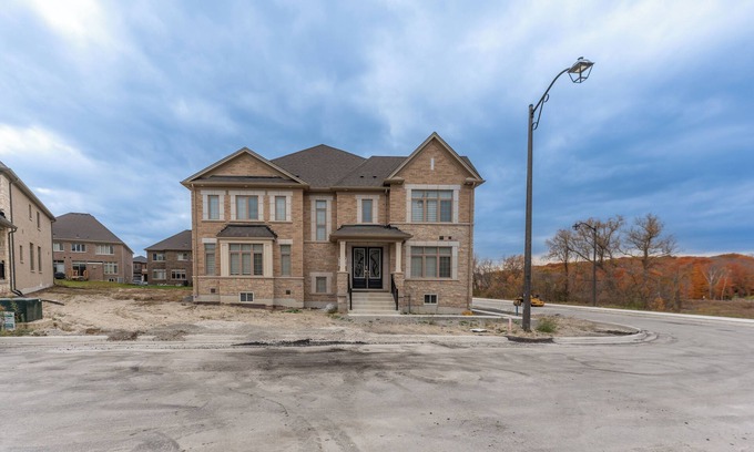 York Regional Municipality House | Brand New 4BR, 3.5WR Gem | Spacious & Sleek
