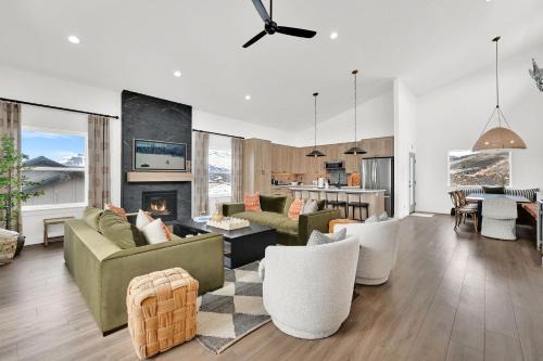 Wolf Creek House | Brand NEW 5 Bedroom House in Eden at the base of Powder Mtn and Wolf Creek Golf Course