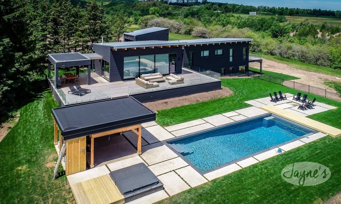 Creemore Other | Brand New 5bdrm 3bath modern home in Creemore!