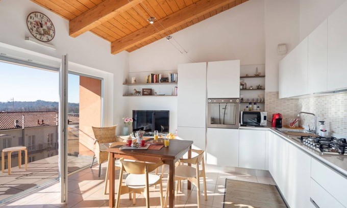 San Fermo della Battaglia Apartment | Brand new and bright apartment with all amenities